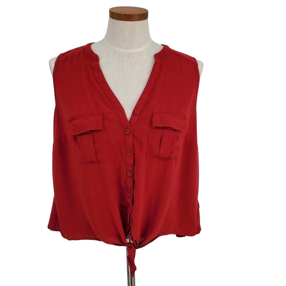 Torrid Red Rayon Sleeveless Button Down Front Tie Blouse Top Plus Size 00 M 10
